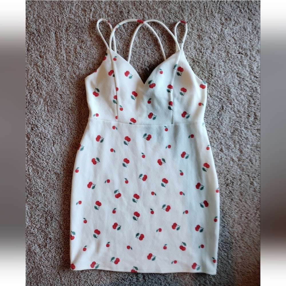 White Cherry Dress Size Large New